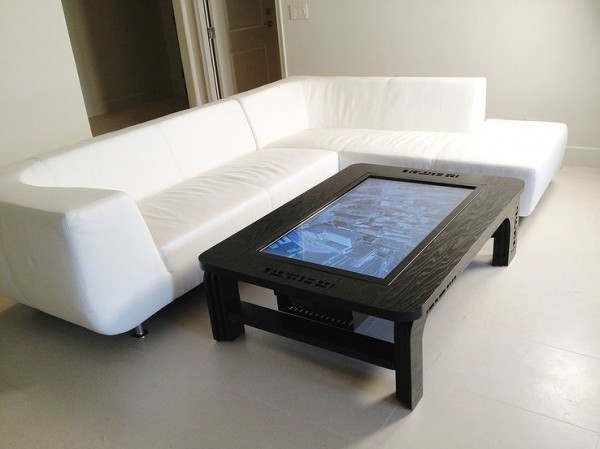 Multi-touch-table Mozayo
