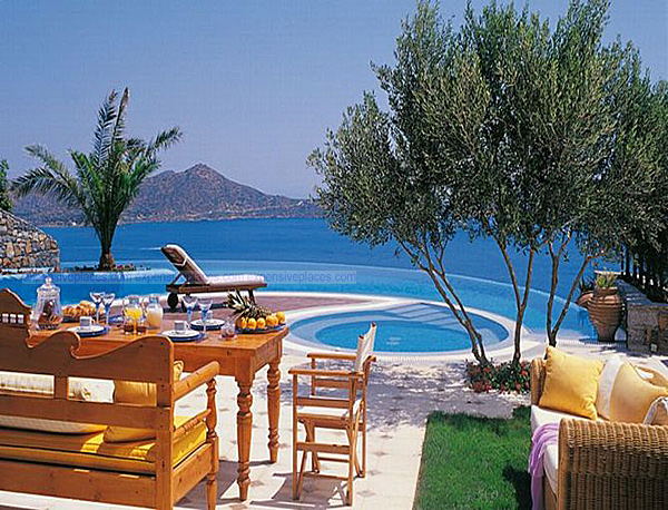 Presidential-Spa-Pool-Villa12