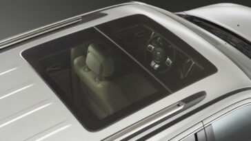 Jeep Grand Cherokee SRT Limited Edition white (13)