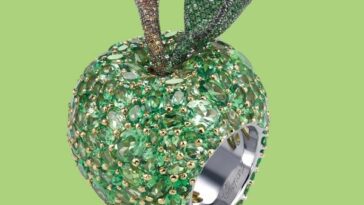 chopard A DELECTABLE APPLE RING
