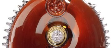 Remy Martin Louis XIII Black Pearl Cognac (3)