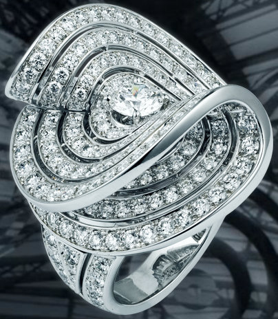 cartier-gold-diamonds-ring