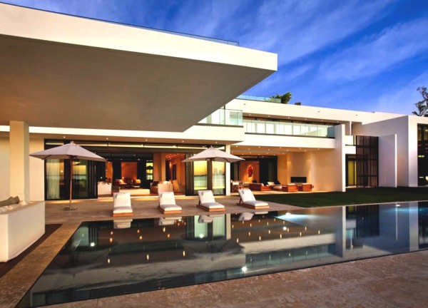 Luxury South Beach Estate Miami (2)