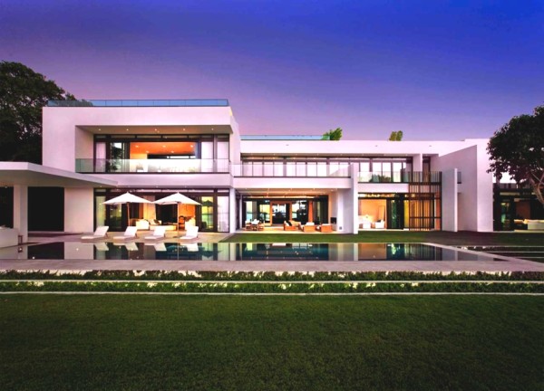 Luxury South Beach Estate Miami (1)