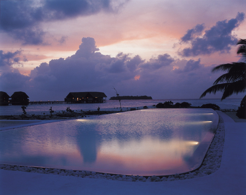 Cocoa Island by COMO Hotel Boats Maldives