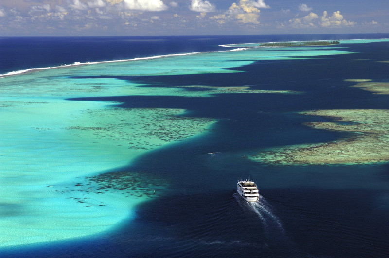 Nomade Yachting by Bora Bora Cruises view on the water