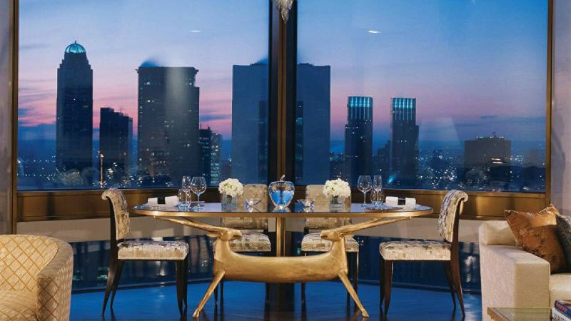 Ty Warner Penthouse Four Seasons Hotel Dining area