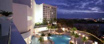 Le Blanc Spa Resort pool