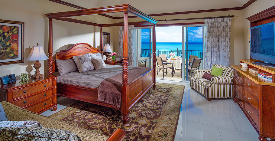 Portofino Penthouse Water's Edge Bedroom Imperial Family Suite