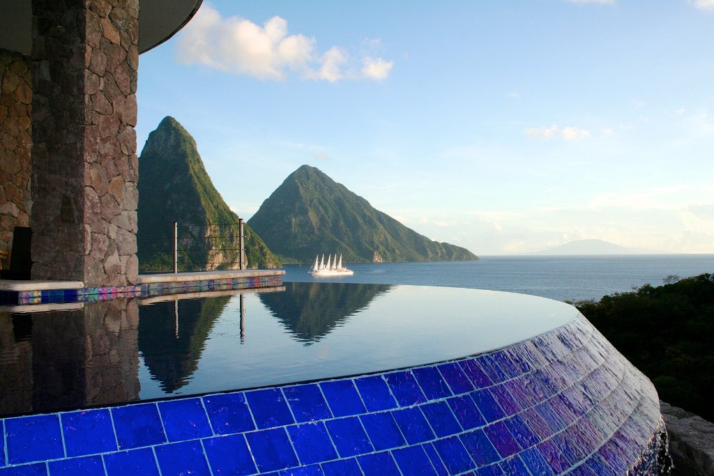 Jade Mountain St Lucia: An Eco-Friendly Resort in the Caribbean